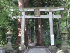 十和田湖到着です。
なにはともあれ神社に参拝させてもらいました。