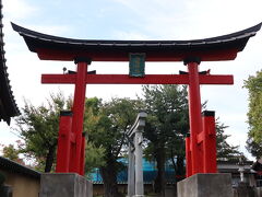 お隣には「八坂神社」があり参拝させていただきました。