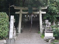 【太郎坊・阿賀神社】
約1400年前創祀の神社で、聖徳太子も国家安全を祈願したと伝わる古社。
通称　太郎坊宮です。