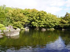 姫路城のチケットとセットの日本庭園　好古園（こうこえん）
ここは平成4年に市制100周年を記念して整備されたので、江戸時代からの庭園ではないが、元は武家屋敷があった場所。