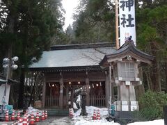 祭はこちらの神社の境内で催されます。