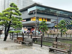 すぐ近くの高知城歴史博物館ではなにかイベントをやっているようで、太鼓の音が鳴り響いてました。