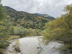 上高地梓川の清流