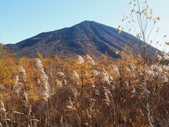 男体山