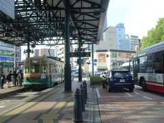 今日は新山口駅からの始発電車でやって来ました、広島駅の手前の横川駅で下車