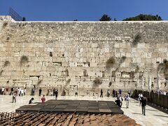 何はともあれWallです。
「Wailing wall」

嘆きの壁 男性側