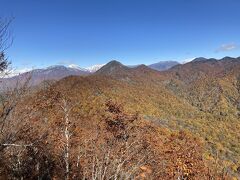 この景色名残惜しい
火打山　妙高　黒姫も冠雪してます。