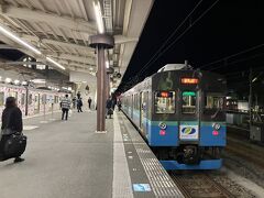 伊豆高原で乗換
単線だから途中列車交換が・・・

交換列車動物はねて遅れた
そして乗継もまた臨時交換で遅れる
下田で最終バス乗継時間７分なんだけど・・・


