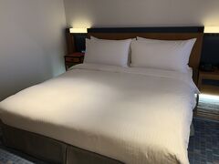 続いて3月のヒルトン名古屋宿泊記になります。
ゴールド会員でデラックスルームキングからエグゼクティブルームキングへアップグレードされました。