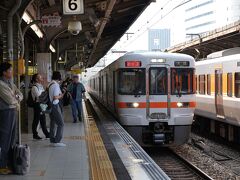 と見せかけて岐阜駅まで東海道線の新快速で先回りします。