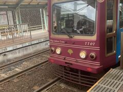 都電で帰るが、この停留場は臭い。
匂いは違うが富士駅を思い出す。