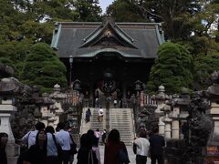 歩くこと5分程で、新勝寺に到着
平日でもたくさんの観光客
この日は中国人多かったな～