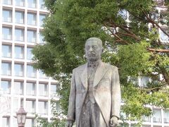 関一（せきはじめ）は、日本の学者および政治家で20年にわたって大阪市助役そして第7代大阪市長を務め「大大阪時代」を実現し「大阪の父」と呼ばれています。