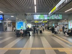 お世辞にもメジャーといえない福井だが、駅は結構きれい