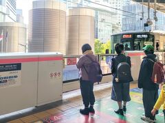 大阪駅まで一緒に行き、2人が乗った電車を見送る。
ミッション終了\\(*ˊᗜˋ*)/