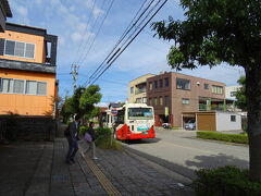 １３分ほどで着いた、山代温泉。
ココから歩いて５分ほどだヨ。