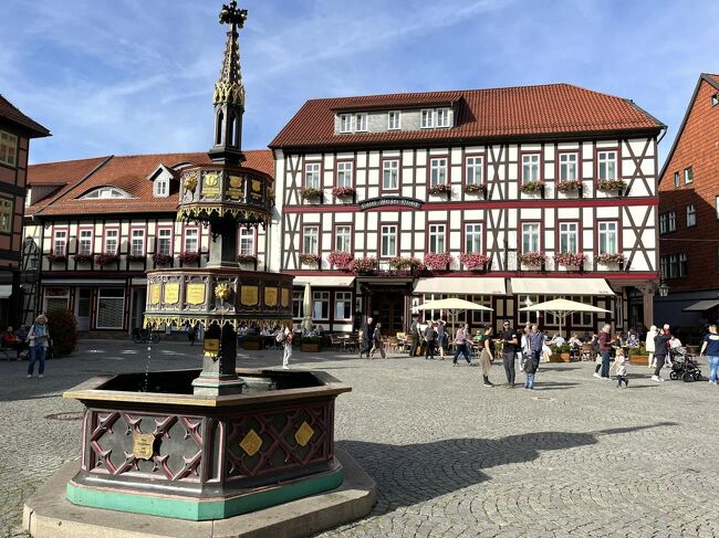 マルクト広場の噴水。