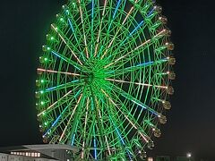 大観覧車の色が次々と変化して綺麗です。
明日は4：30起きです（汗　　明日の朝食をコンビニで買って就寝！