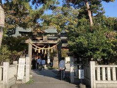 「封じの宮」と称される行田八幡神社へ。
参拝者が多い。駐車場も広い。