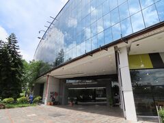 11:26
エクアドル国立博物館をのぞいてみます。


エクアドル国立博物館
入場無料（チップ制）