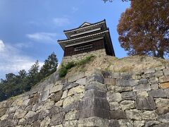 上田城の櫓門。