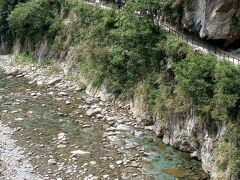 砂卡礑歩道
この川は先ほどと違い水が透明です