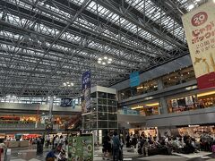 青森空港発で新千歳空港に戻ってきました。

新千歳空港、人増えてた。