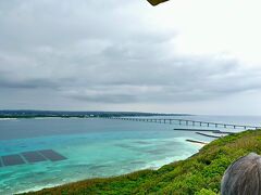 3本目の　来間大橋
一番　ヴィラに近くすぐに着いた。
どの橋も海が青く気持ちいい