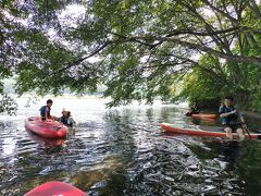 最終日は家族で木崎湖でSUPを楽しみました！海と違い波がないので落ちるリスクは低いです。