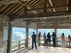 五大堂は展望台のようになっており景色を一望することができます。