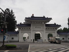 今回の旅で台湾リス見てないんですよ。
ホテルから比較的近くてリス目撃情報があった中正紀念堂に行きました。
