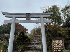 弥彦神社奥宮 御神廟