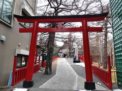 13:40　富士山小御嶽神社にお参り