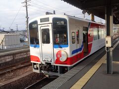 　この列車に乗って、まずは宮古駅まで行きます。