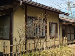 松本神社の東側、百竹亭です
お茶会などで利用できるそうです