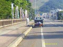 和寒神社のお祭りも昨日でおしまい。

幟の撤去作業を眺めつつ、和寒駅へと向かいます。