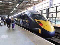 セントパンクラスから13：37発の列車でカンタベリー・ウエストへと向かう。