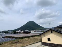 お店の近くから飯野山が見えました。

形が本当に富士山そっくり。讃岐富士と呼ばれるのも納得です。