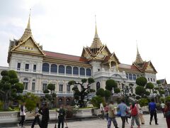 1882年に完成したチャックリー・マハー・プラサート殿