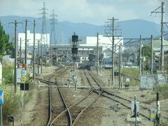 12：16、伊賀上野駅に到着、沿線中の大きな駅です