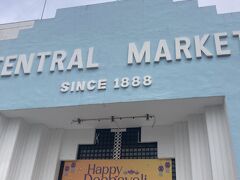 目に優しい水色の［セントラルマーケット］@パサールスニ

Happy Deepavali ～ シンガポールでもやってたね「お祭り」

入る気「ゼロ」なんでパスします…