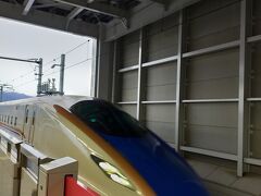 今日も 北陸新幹線に乗ります