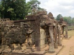 10:46 アンコールトム 象のテラス