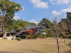 旧大島邸は休館日
外から除きましたが紅葉が綺麗