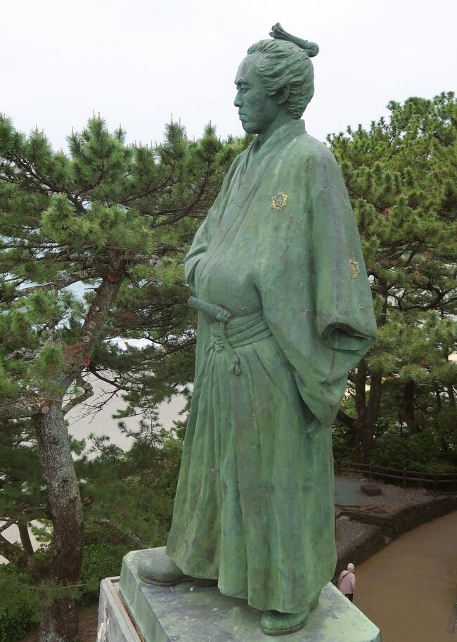 幕末偉人@賛は中島気崢・画は公文菊仙 坂本龍馬の肖像画 複製工芸 掛軸 幕末偉人@賛は中島気崢・画は公文菊仙 坂本龍馬の肖像画