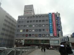 柏駅のショッピングモールといえば、西口は高島屋、東口はこのマルイでしょう。
今回のサイクリングは西口から出発です。

