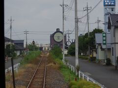 SLの駅舎が見えてきて間もなく真岡駅
もう栃木県に入ってます。