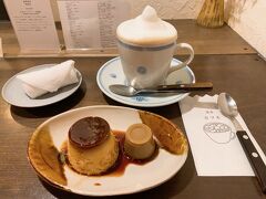 こちらのカフェの地蔵プリンがどうしても食べたくて、駅から頑張って歩いて来たのです!

濃厚なカスタードプリンと、カフェラテ、とても美味しかったです!