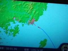11月３日午前6時前。
飛鳥IIは順調に韓国・釜山へ向かっています。
航跡図では前方に関釜フェリーのはまゆうが表示されていました。