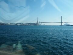 釜山港大橋の見える席で
